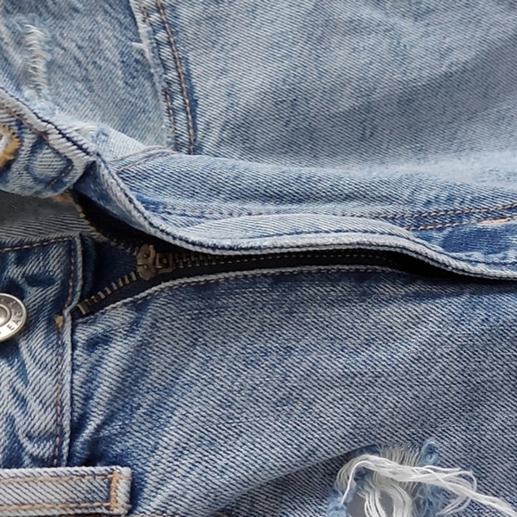 NWT American Eagle Highest Rise Mom Jeans - Picture 6 of 9